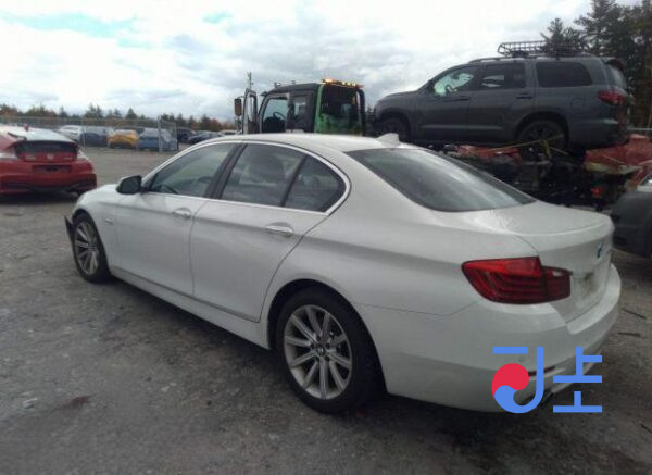 2014 BMW 5-Series 520d xDrive White — WBA5B9109ED569641 - Image 3