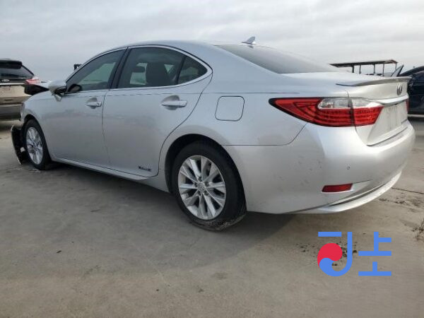 2014 Lexus ES300H Silver — JTHBW1GG0E2072066 - Image 3