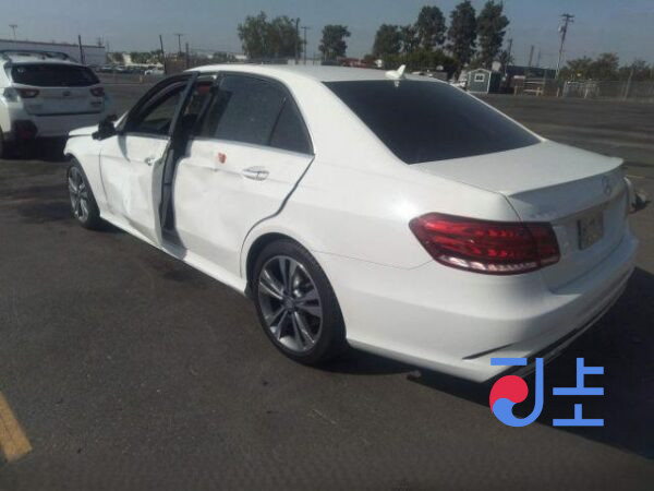 2015 Mercedes-Benz E250 BlueTEC 4Matic White — WDDHF9HB7GB272271 - Image 3