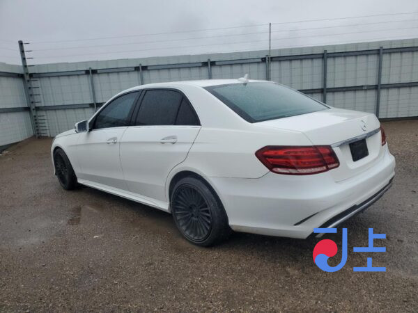 2016 Mercedes-Benz E400 4Matic White — WDDZF6GB3HA145447 - Image 3