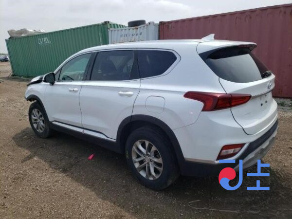 2018 Hyundai Santa Fe White - KMHS281BBKU032305 - Image 3