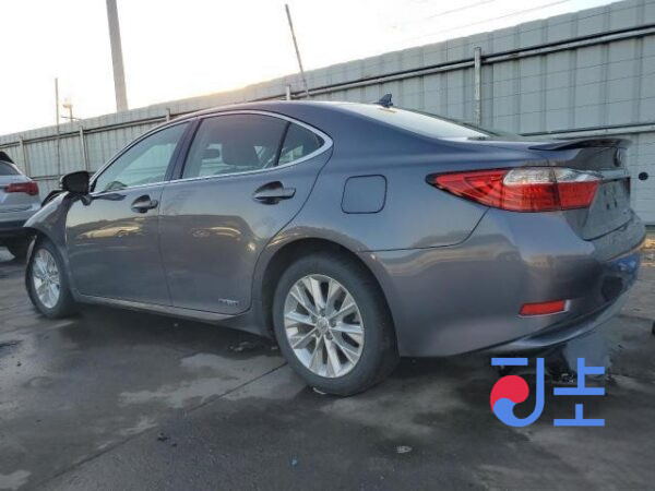 2014 Lexus ES300H Gray — JTHBW1GG2E2069296 - Image 3