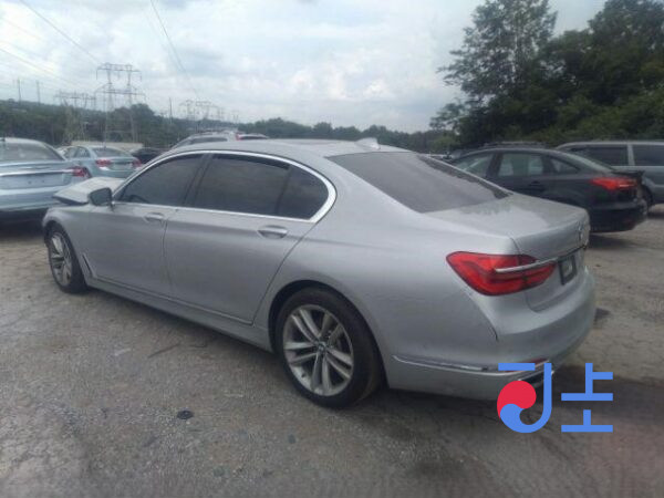 2017 BMW 740Ld xDrive Silver — WBA7G8106HG784899 - Image 3