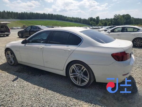2015 BMW 5-Series 520d White — WBA5E5107FD674437 - Image 3