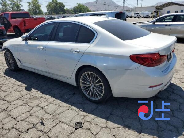 2017 BMW 5-Series 520d xDrive White — WBAJC5107HG850912 - Image 3