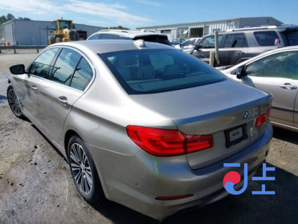 2017 BMW 5-Series 520d Silver — WBAJC310XHG925350 - Image 3