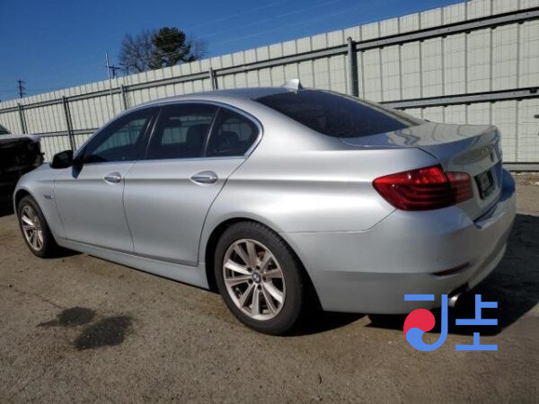 2015 BMW 5-Series 520d xDrive Silver — WBA5E710XFGK08253 - Image 3