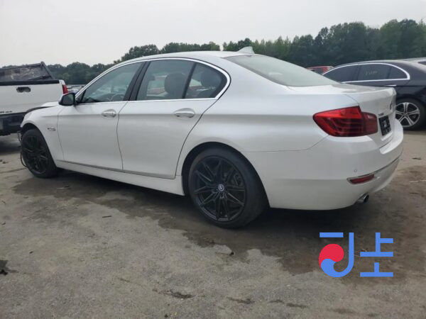 2016 BMW 5-Series 520d White — WBA5E510XGG201938 - Image 3