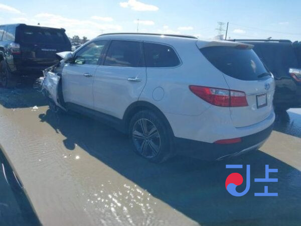 2016 Hyundai SantaFe White - KMHSW81UBGU685433 - Image 3