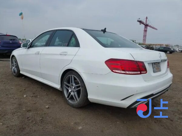 2015 Mercedes Benz E Class E220 White - WDDHF0CB4FB112351 - Image 3