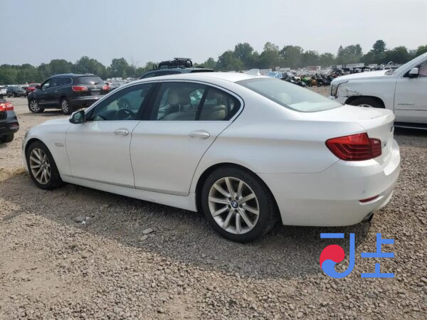 2014 BMW 5-Series 520d xDrive White — WBA5E7100FGK09590 - Image 3