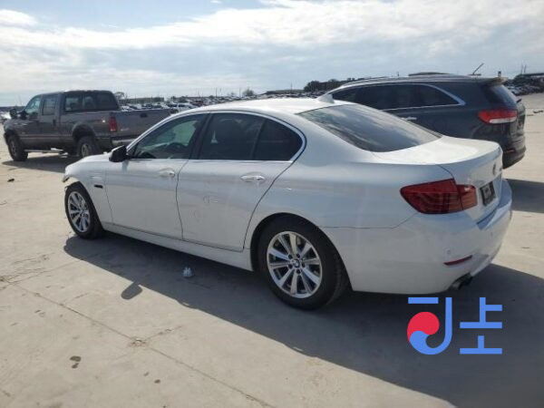 2015 BMW 5-Series 520d White — WBA5E5101FG061163 - Image 3