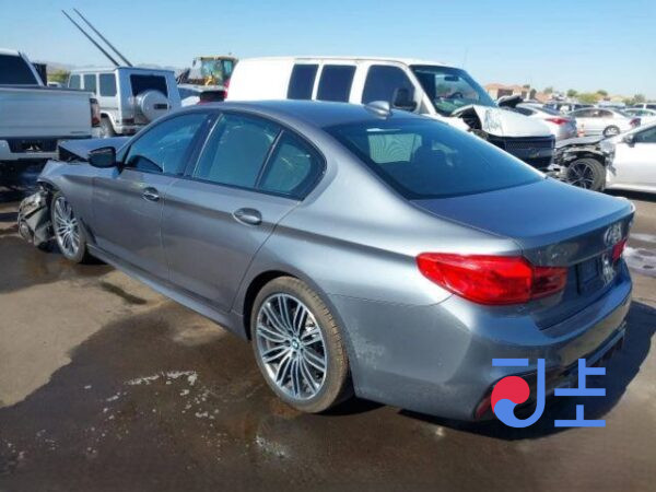 2017 BMW 5-Series 520d Gray — WBAJC3103HWB59338 - Image 3