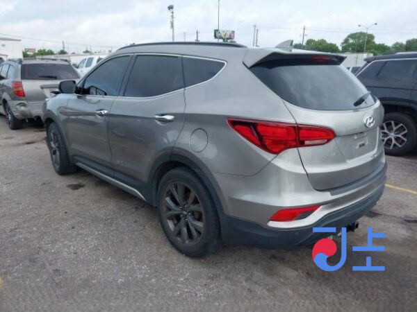 2018 Hyundai SantaFe Gray - KMHS281BDKU011339 - Image 3