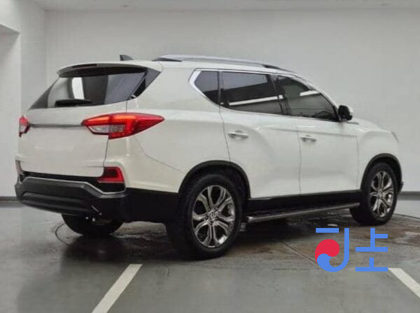 2017 SsangYong Rexton G4 White - KPBGA2AE1JP017940 - Image 4