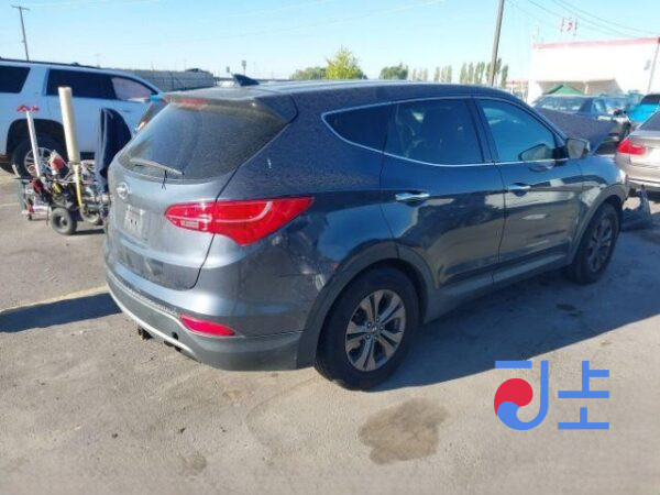 2016 Hyundai SantaFe Gray - KMHSW81UDHU724780 - Image 4