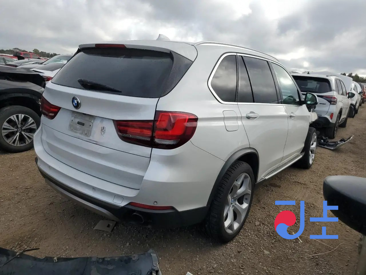 2014 BMW X5 xDrive30d White — WBAKS4101F0H59113 - Image 4