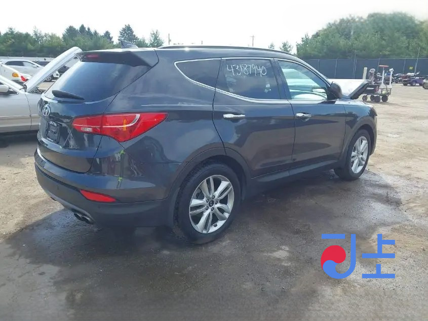 2015 Hyundai SantaFe Gray - KMHSW81XDGU564676 - Image 4