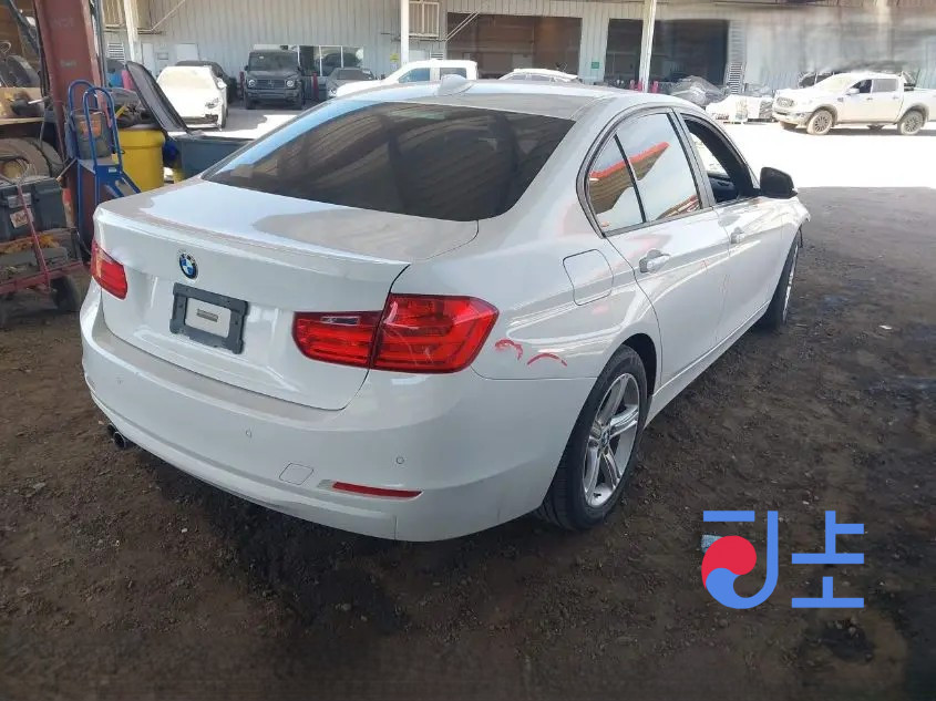 2015 BMW 320d White — WBA3E1108FF947356 - Image 4