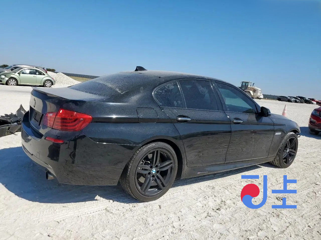 2014 BMW 5-Series 520d Black — WBA5C3106ED877800 - Image 4