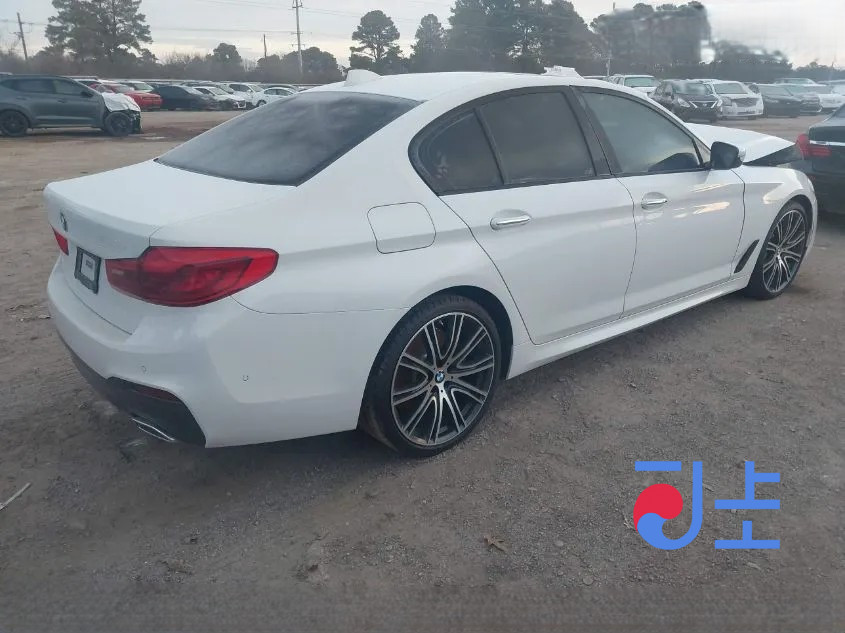 2018 BMW 5-Series 520d White — WBAJC3104JWE63348 - Image 4