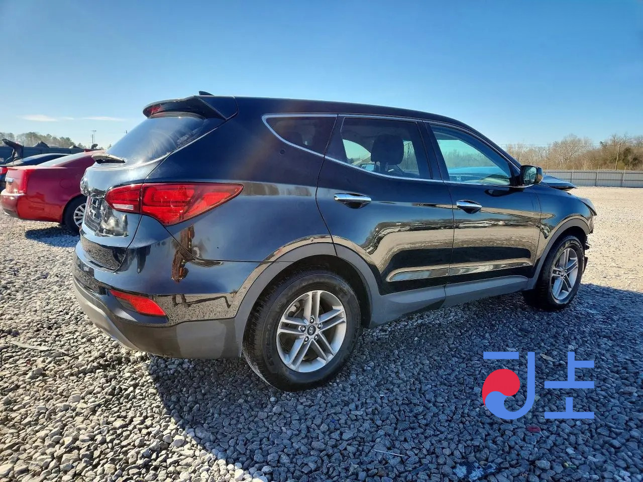 2017 Hyundai SantaFe Black - KMHSW81XDJU822941 - Image 4