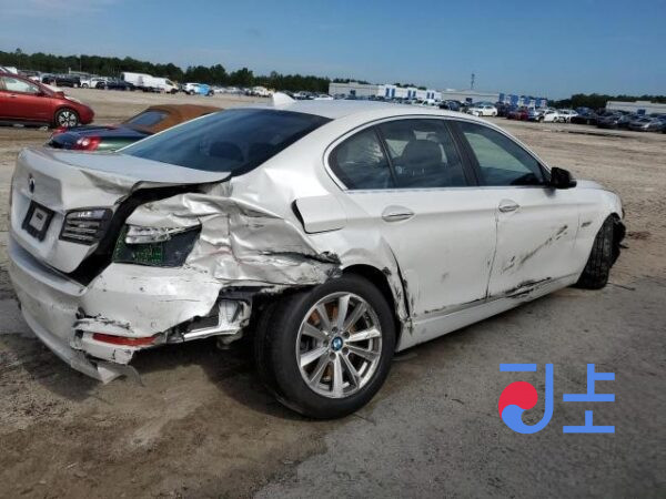 2015 BMW 5-Series 520d White — WBA5E510XFG065728 - Image 4