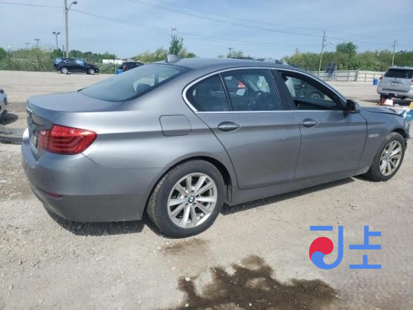 2015 BMW 5-Series 520d xDrive Gray — WBA5E7109FD675701 - Image 4