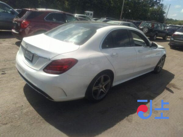 2016 Mercedes-Benz C200 White — WDDWF4CB8HF453374 - Image 4