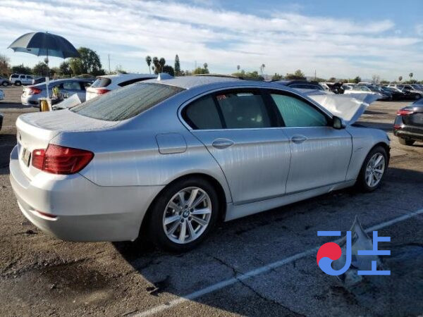 2015 BMW 5-Series 520d xDrive Silver — WBA5E7104FG154349 - Image 4