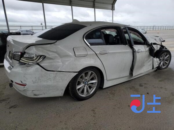 2016 BMW 5-Series 520d xDrive White — WBA5E7101GG567833 - Image 4