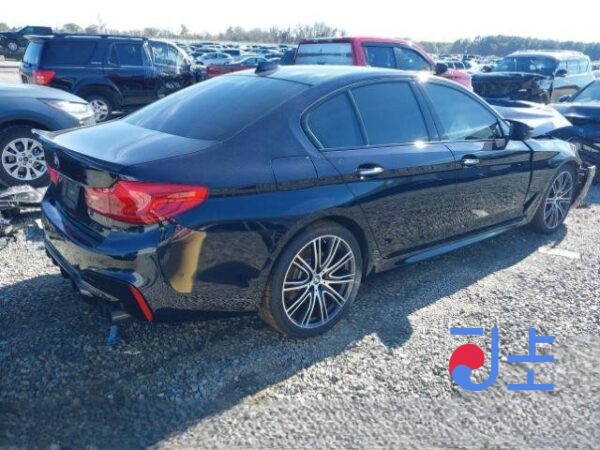 2017 BMW 5-Series 520d Black — WBAJC3101HG991401 - Image 4