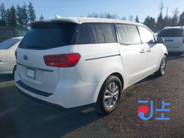 2019 Kia Carnival White - KNAME81ABKS567350 - Image 4