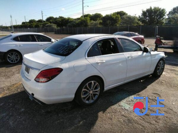 2016 Mercedes-Benz C200 White — WDDWF4CB0HF465812 - Image 4