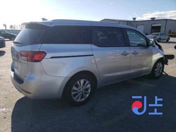 2015 Kia Carnival Silver - KNAME81ABGS094091 - Image 4