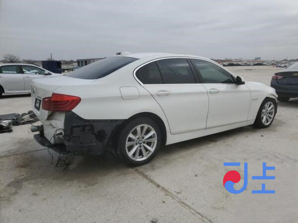 2016 BMW 5-Series 520d White — WBA5E5104GG205385 - Image 4