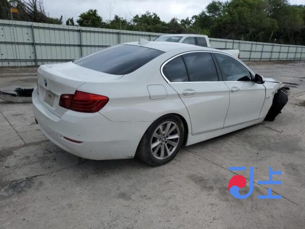 2016 BMW 5-Series 520d White — WBA5E5103GG200985 - Image 4