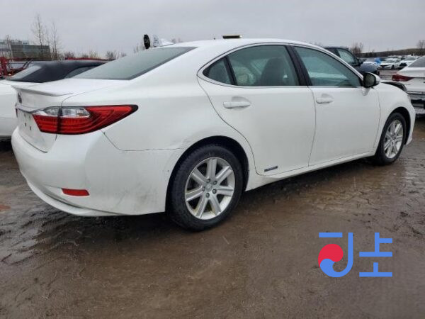 2014 Lexus ES300H White — JTHBW1GG2E2065619 - Image 4