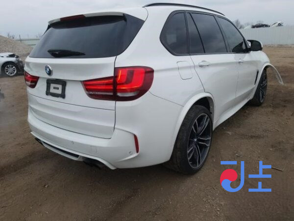 2016 BMW X5 M50d White — WBAKS8109G0S50344 - Image 4