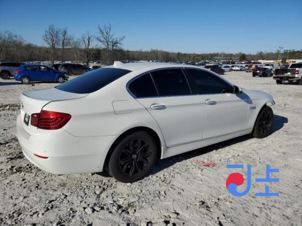 2014 BMW 5-Series 520d xDrive White — WBA5B9105ED567210 - Image 4