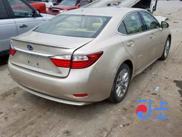 2015 Lexus ES300H Gold — JTHBW1GG9G2108484 - Image 4