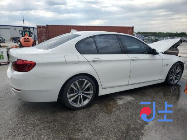 2015 BMW 5-Series 520d xDrive White — WBA5E7101FG152669 - Image 4