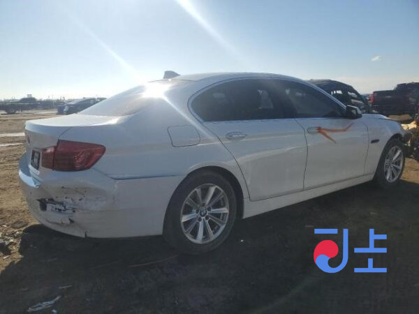 2014 BMW 5-Series 520d xDrive White — WBA5B9101ED568659 - Image 4