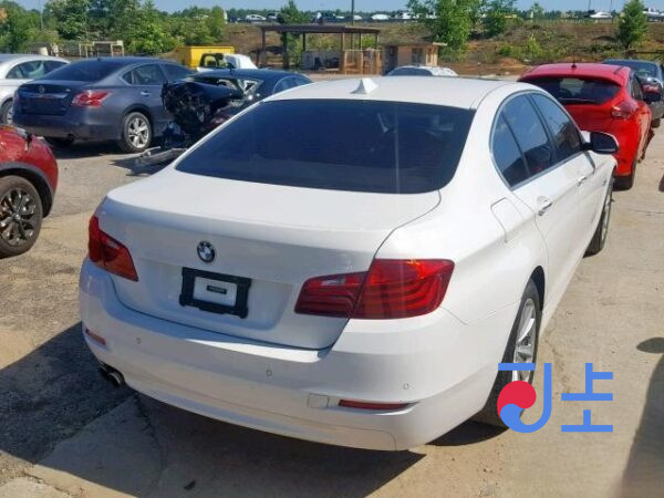 2015 BMW 5-Series 520d xDrive White — WBA5E7102FG154088 - Image 4