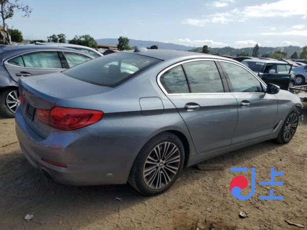 2017 BMW 5-Series 520d xDrive Gray — WBAJC5106HG859052 - Image 4