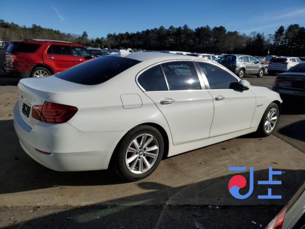 2014 BMW 5-Series 520d White — WBA5E5104FG059293 - Image 4