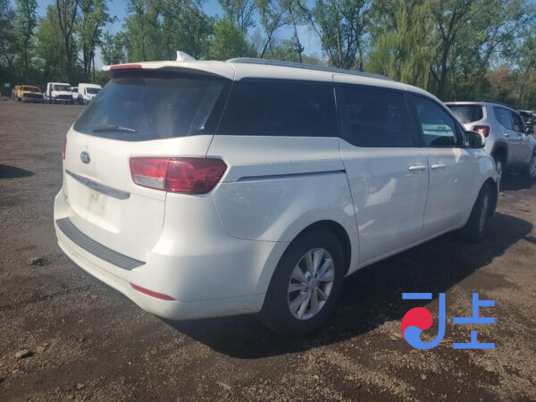 2014 Kia Carnival White - KNAMC81ABFS024216 - Image 4