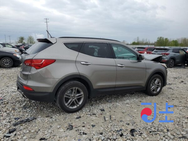2014 Hyundai SantaFe Gray - KMHSW81UBFU360196 - Image 4