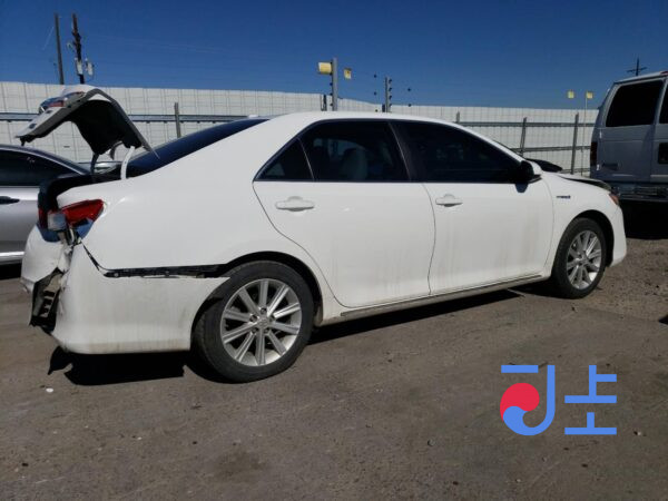 2014 Toyota Camry Hybrid White — 4T1BD1FK7EU107635 - Image 4