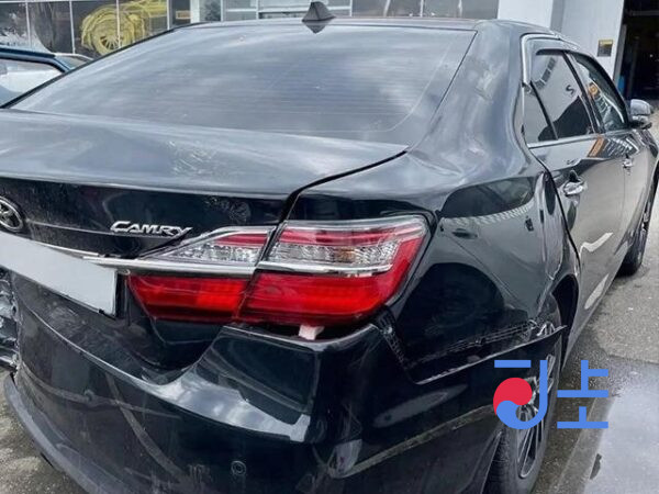 2015 Toyota Camry Hybrid Black — AVV50-1048491 - Image 4